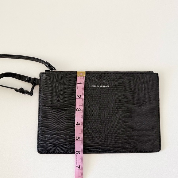 Rebecca Minkoff Wristlet Textured Leather Casual Classic Chic Minimal Black - Picture 7 of 7